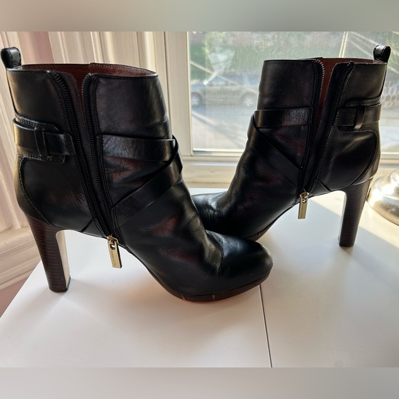 Louise et Cie ‘Labradora’ Boot- size 8.5 - Picture 11 of 11